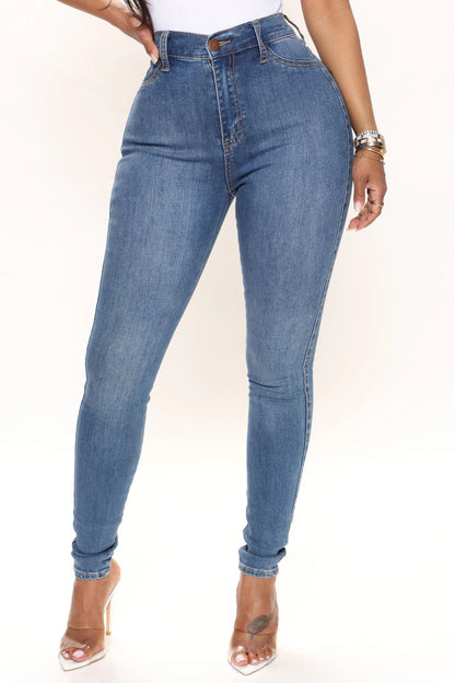 Jean Sana | CHIC™